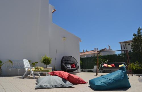 Altura Cama Y Desayuno | Pátio Camaleónico AL - All Suites