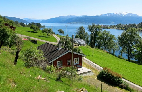Balestrand Casa | Pærehagen by Interhome