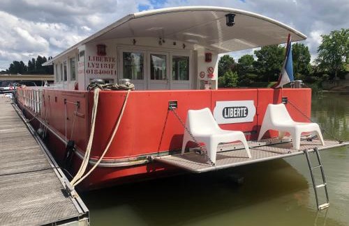 Asnieres-sur-Seine Alquiler De Eote | Péniche Liberté