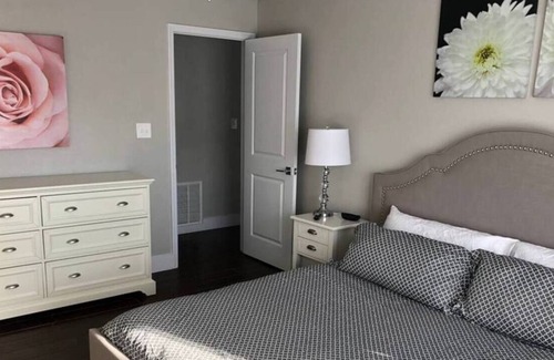 Florida Central Atlantic Coast Villa | P · (P) NEW! Luxury, Pool house. Sleep 10+