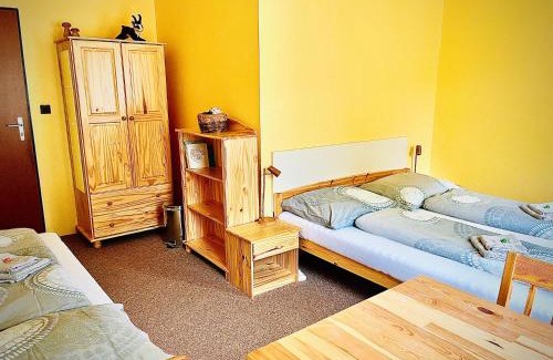 Jicin Casa | P&P Jičín Apartments - soukromé 2-3 lůžkové pokoje s vlastní kuchyní a koupelnou