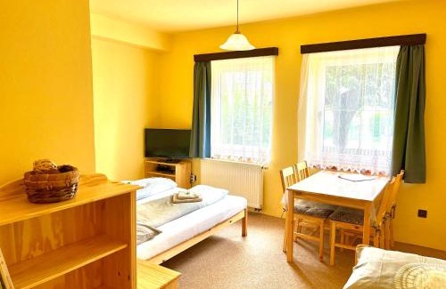 Jicin Casa | P&P Jičín Apartments - soukromé 2-3 lůžkové pokoje s vlastní kuchyní a koupelnou