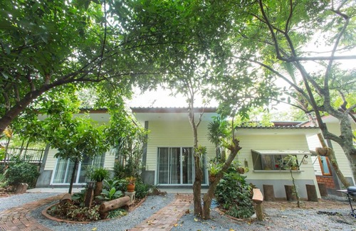 Trang Complejo | P's cottage บ้านพักในสวนสวย