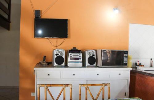 Peruibe Casa | P003 - Casa de 3 dormitórios com churrasqueira, apenas 150m da praia
