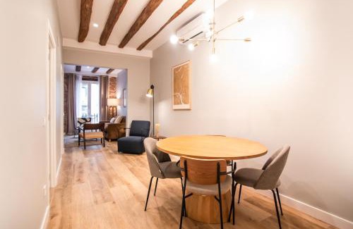 La Sagrada Familia Apartamento | P3MAL1076- Beautiful 2BR newly refurbished