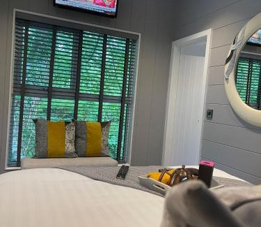 Bethesda Casa | P56 - Studio Pod with Hot Tub
