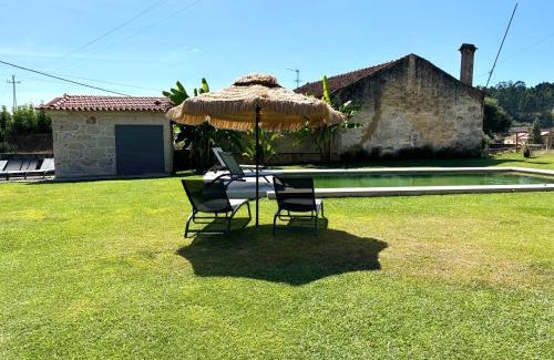 Santa Maria da Feira Casa | Paços de Douro - Chambre 1 Jardin & Lumière