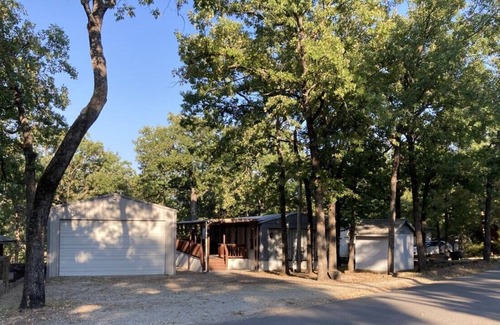 Longtown Casa | Pa Pa's Eufaula Waterfront Retreat