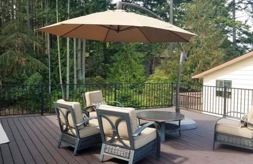 Port Angeles Casa | PA Sea View Deck House