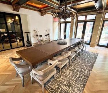 Paces Casa | Paces Palazzo-a Buckhead Mansion