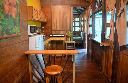 Punta Uva Cabina | Pachamama Jungle River Lodge