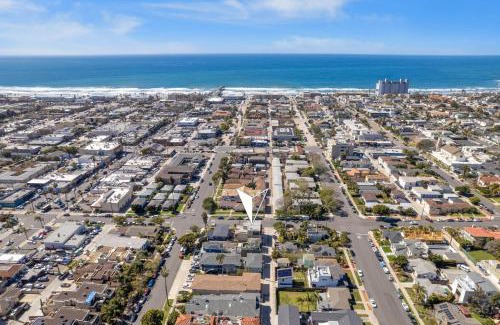 Pacific Beach Casa | Pacific Beach Dreaming - AC, walk 2 town, garage & beach
