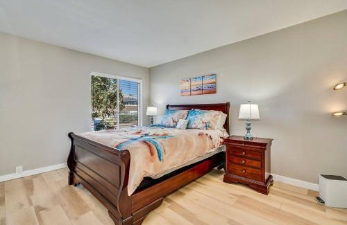 Pacific Beach Casa | Pacific Beach Resort Condo - Walk to the Beach