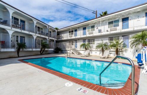 Townsite Hotel | Pacific Inn