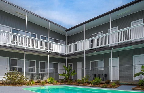 Forster Hotel | Pacific Motel 02