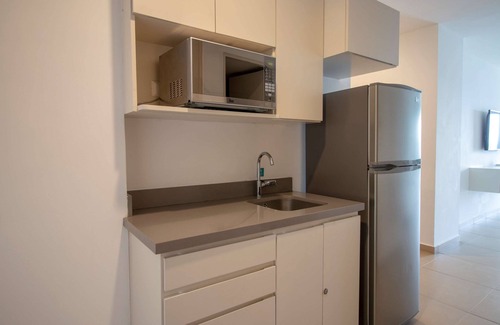 Zona Dorada Hotel | Pacific Palace Beach Tower Hotel