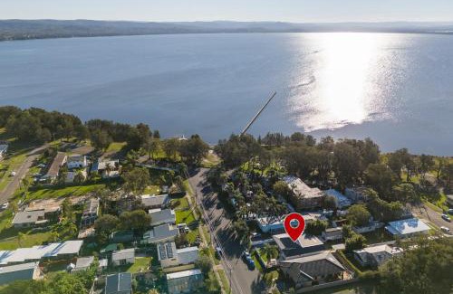Long Jetty Casa | Pacific Paradise - 4 Bedroom House Central Coast
