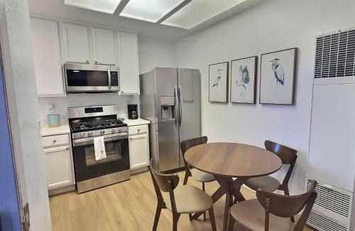Oceano Casa | Pacific Plaza #511 - Oceano Escape - 1BdrmUp-K-QSofa