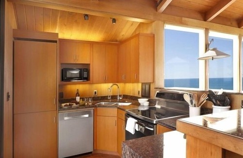 Occidental Casa | Pacific Sunset is Waiting for You!