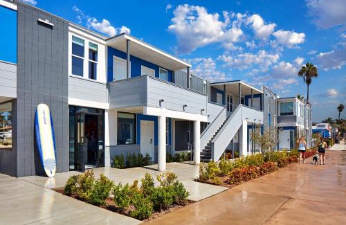 North Pacific Beach Hotel | Pacific View Inn