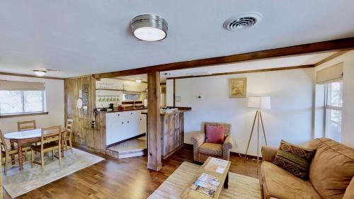 Spanish Valley Casa | Pack Creek ~ Creekside East