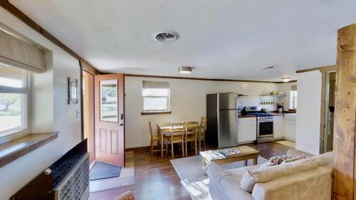 Spanish Valley Casa | Pack Creek ~ Creekside West