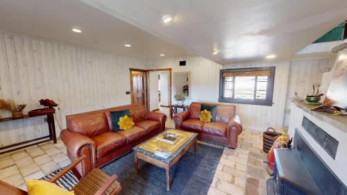 Moab Casa | Pack Creek ~ Meadow House