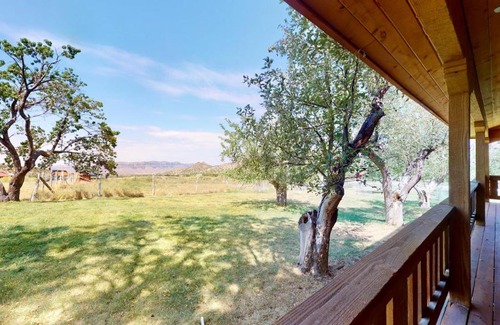 Spanish Valley Casa | Pack Creek ~ Orchard House