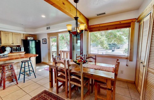 Spanish Valley Casa | Pack Creek ~ Orchard House