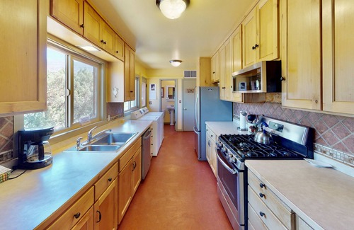 Spanish Valley Cabina | Pack Creek Ranch House + Outdoor Complex Pool + Sauna = Su escapada perfecta de Moab