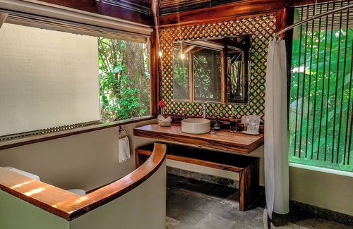 Bajo Tigre Cabina | Pacuare Lodge by Böëna