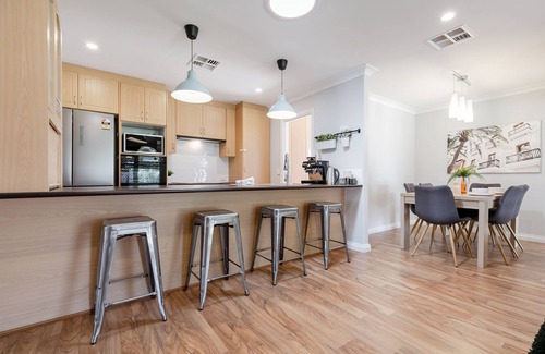 Padbury Casa | Padbury Delight with pool!