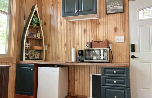 Alexander Cabaña | Paddlers Paradise Cottage-Glamping on the River!
