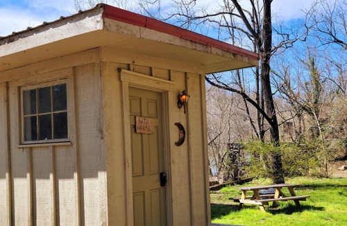 Alexander Cabaña | Paddlers Paradise Cottage-Glamping on the River!