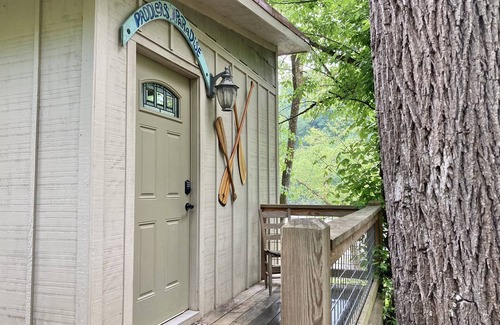 Alexander Cabaña | Paddlers Paradise Cottage-Glamping on the River!