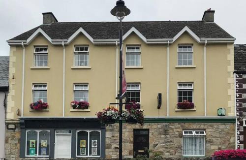 Drumshanbo Casa | Paddy Mac's Self Catering Holiday Bar