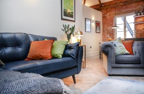 Treator Apartamento | Padstow Escapes - The Long Room Luxury Apartment