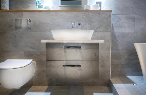 Treator Apartamento | Padstow Escapes - The Long Room Luxury Apartment