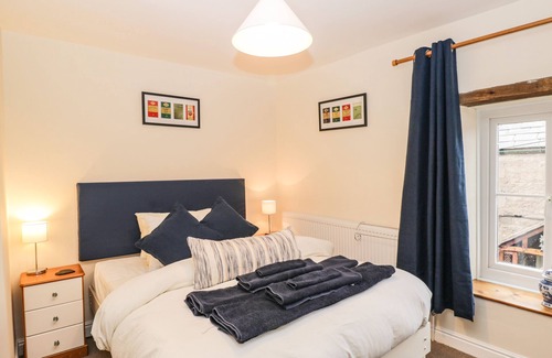 Hay on Wye Cabaña | PAGE-TURNER'S COTTAGE, pet friendly in Hay-On-Wye