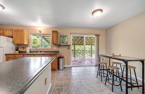 Ainaloa Casa | Pahoa Home w/ Fenced-In Yard: Near Hilo & Parks