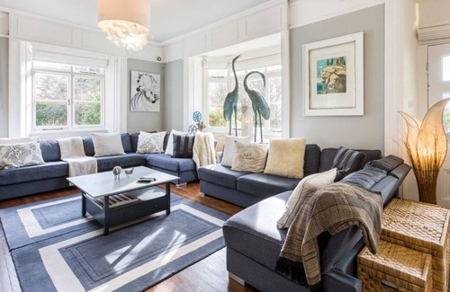 Stroud Villa | Painswick Hill House