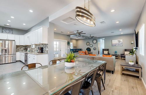 Indio Hills Casa | Painted Hills desert retreat with 5-acre compound with saltwater pool & spa