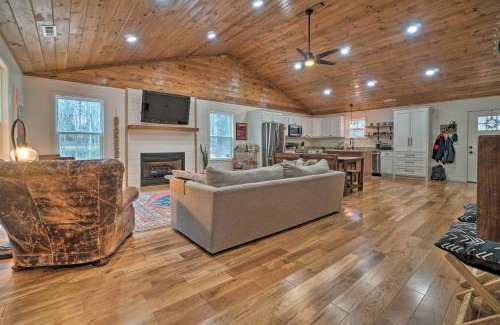 Tiger Casa | Painted Skies Upscale Getaway By Lake Burton!