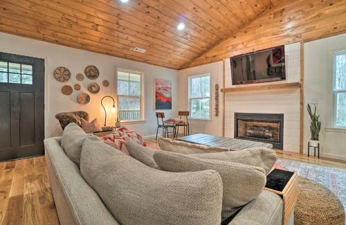Tiger Casa | Painted Skies Upscale Getaway By Lake Burton!