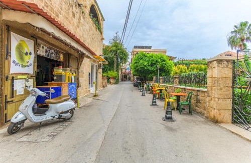 Batroun Apartamento | Paira's Chic Apartments & Studio in Batroun