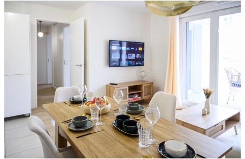 Romainville Apartamento | Paisible 3 pièces, proche de Paris avec parking