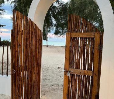 Paje Apartamento | Paje Beach Front villa by Liv Zanzibar