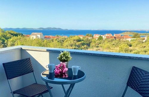Pakostane Apartamento | Pakostane - KORNATI - studio de 40 m2 avec piscine