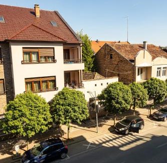 Sremska Mitrovica Apartamento | Palace Apartmans