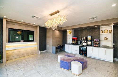 Humble Hotel | Palace Inn Blue-IAH East